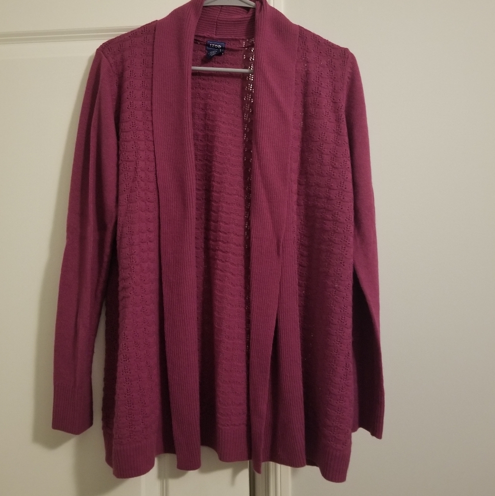 Purple/fuchsia fly away sweater, size M, IZOD brand
